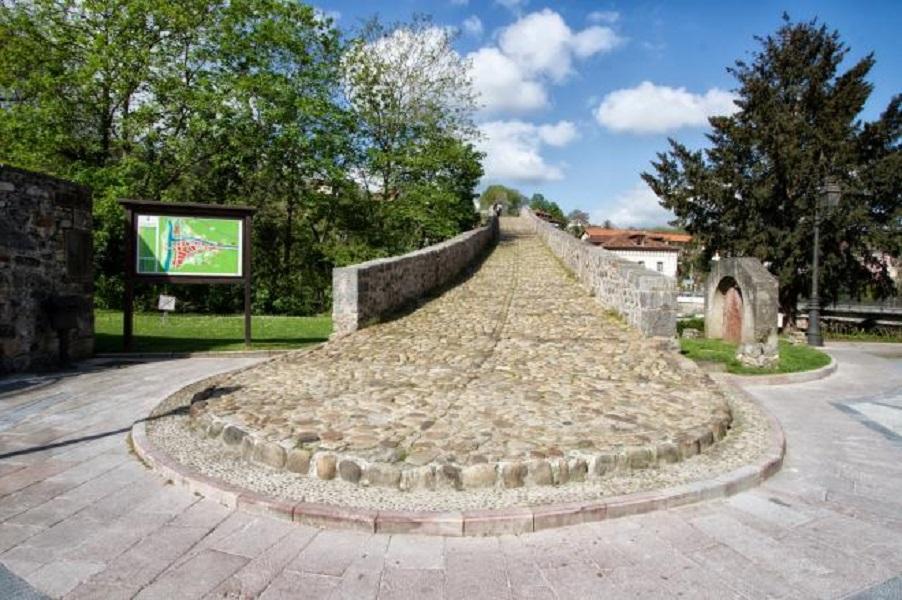 Hotel El Sella Cangas de Onis Exterior photo