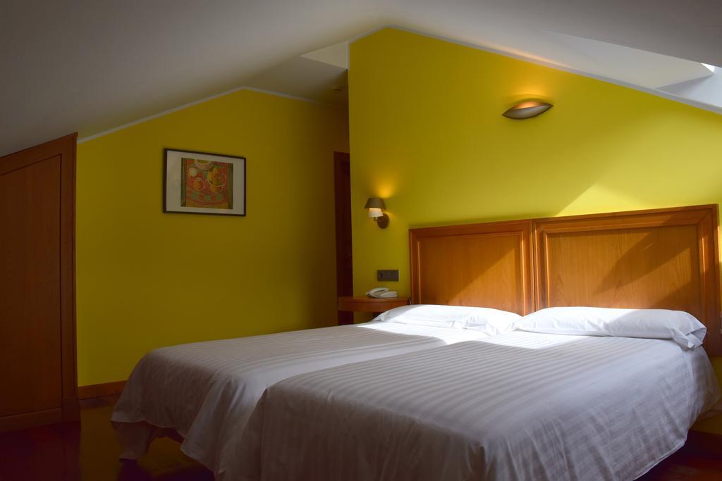 Hotel El Sella Cangas de Onis Exterior photo