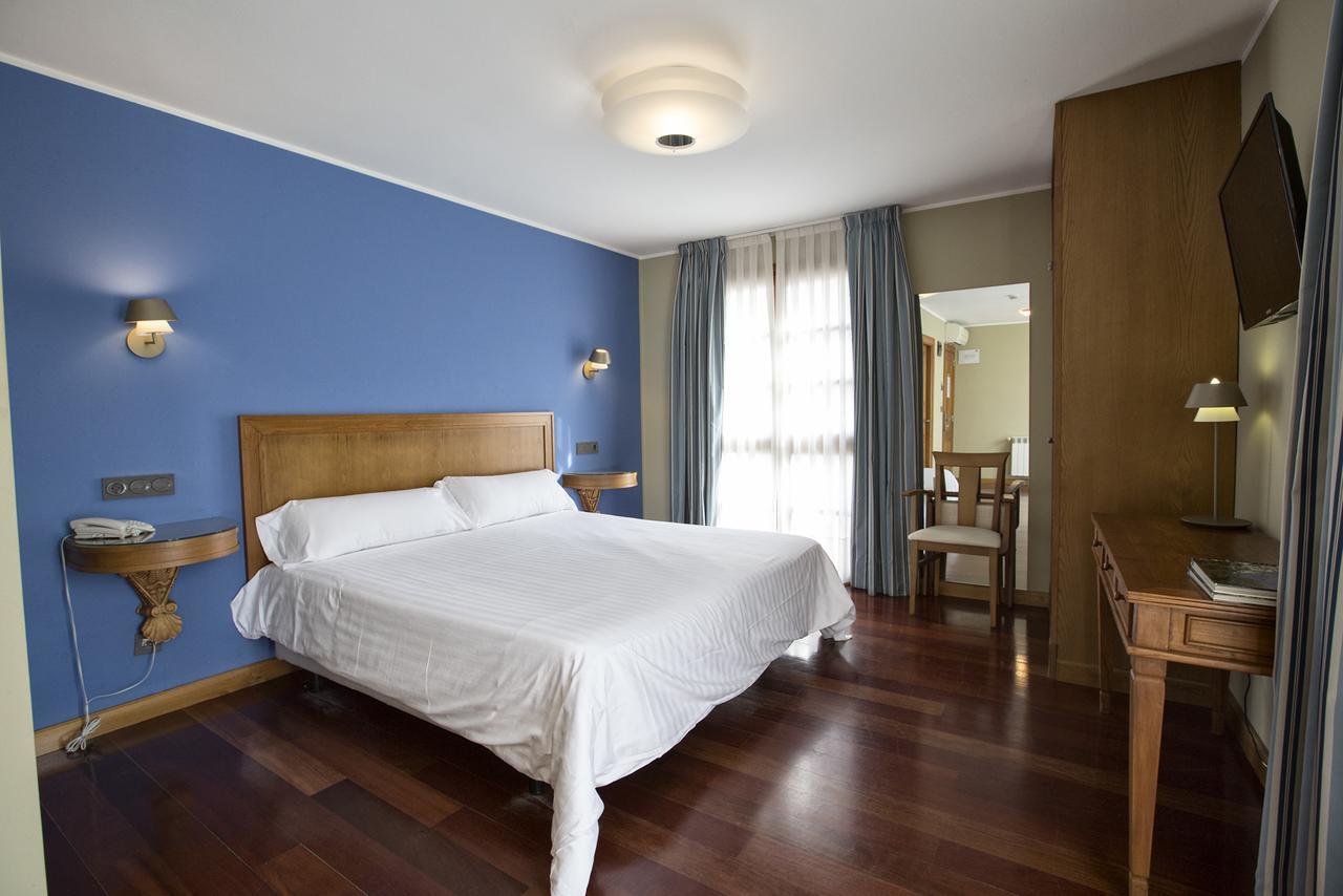 Hotel El Sella Cangas de Onis Exterior photo