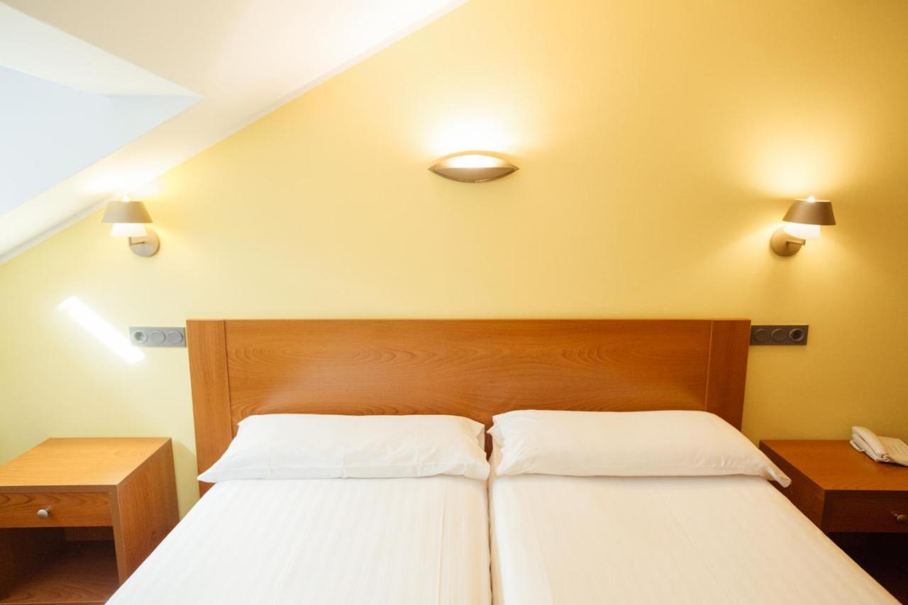 Hotel El Sella Cangas de Onis Exterior photo